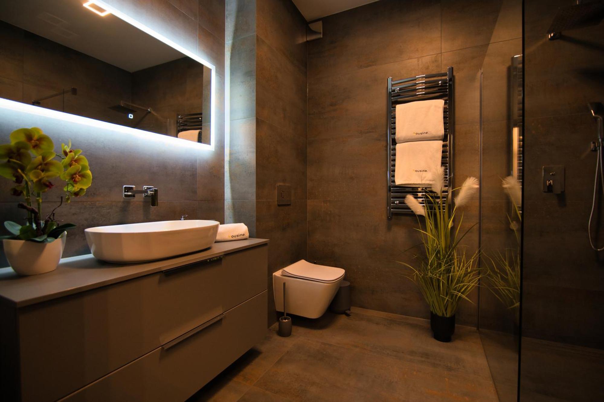 5 By Housine Apartment Zator